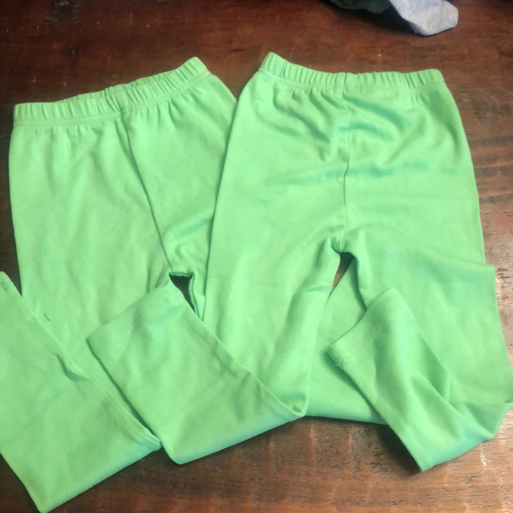 Green leggings